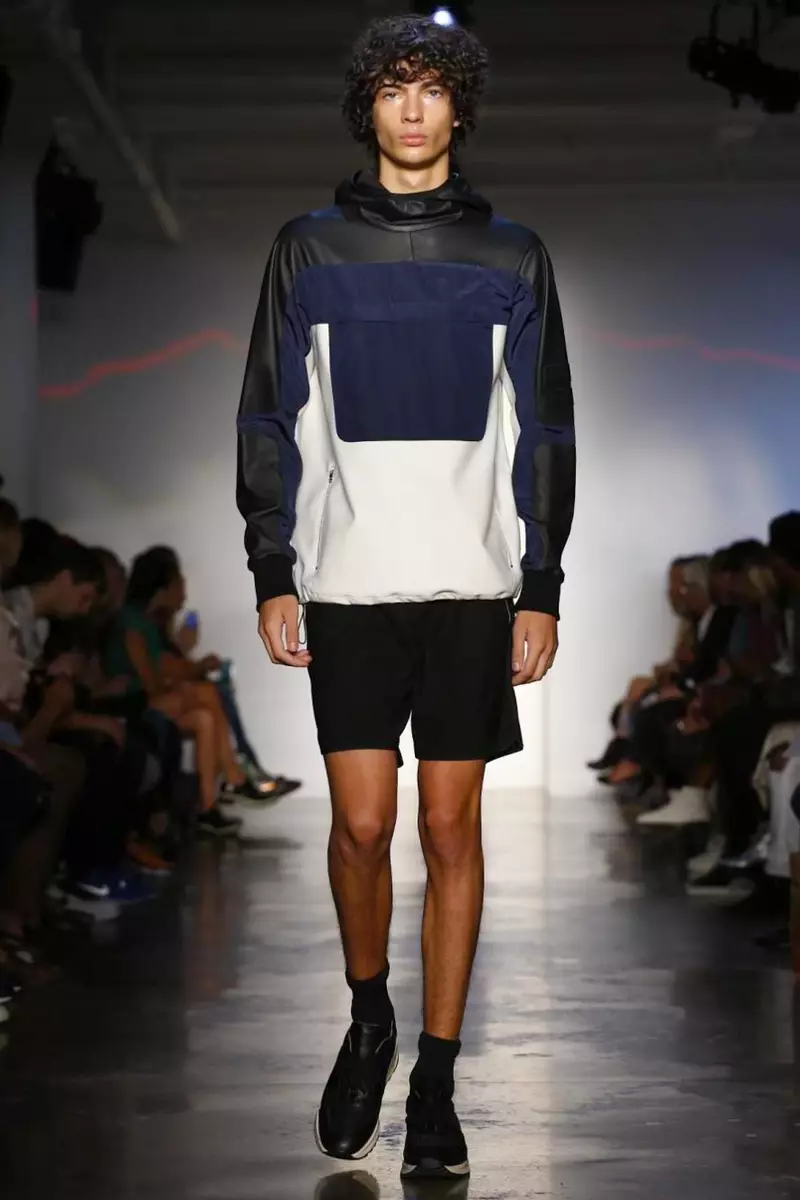 Tim Coppens valmis pukeutumaan kevätkesällä 2015 New Yorkissa