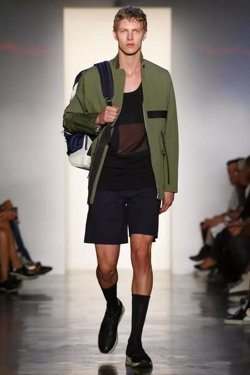 Tim Coppens valmis pukeutumaan kevätkesällä 2015 New Yorkissa