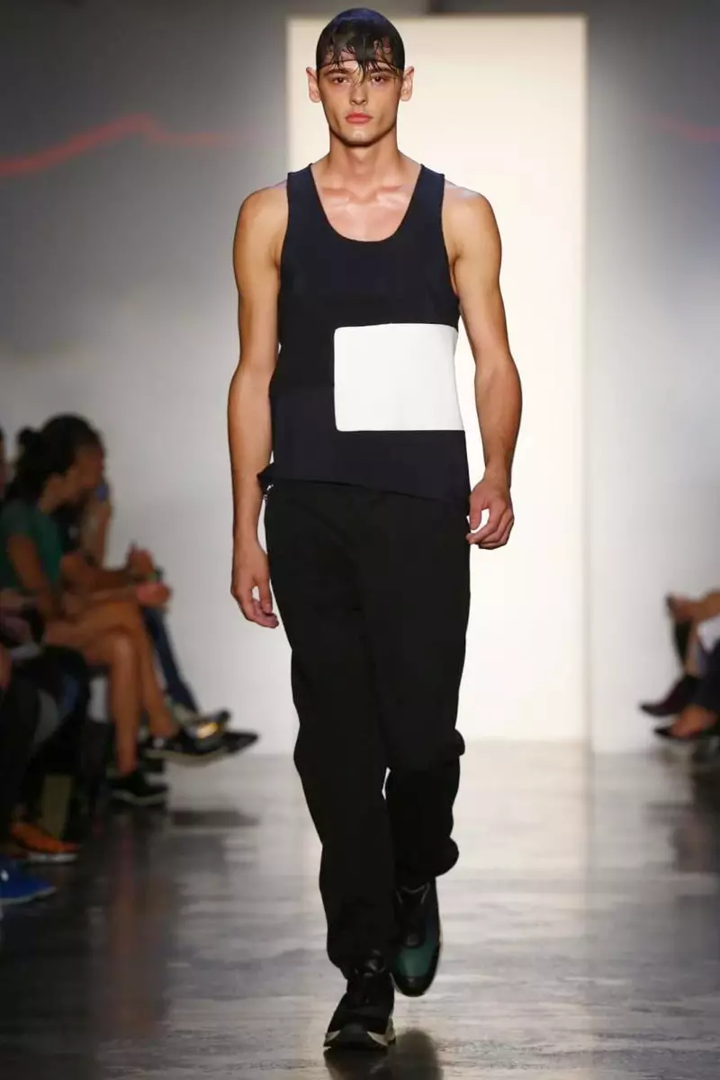 Tim Coppens valmis pukeutumaan kevätkesällä 2015 New Yorkissa