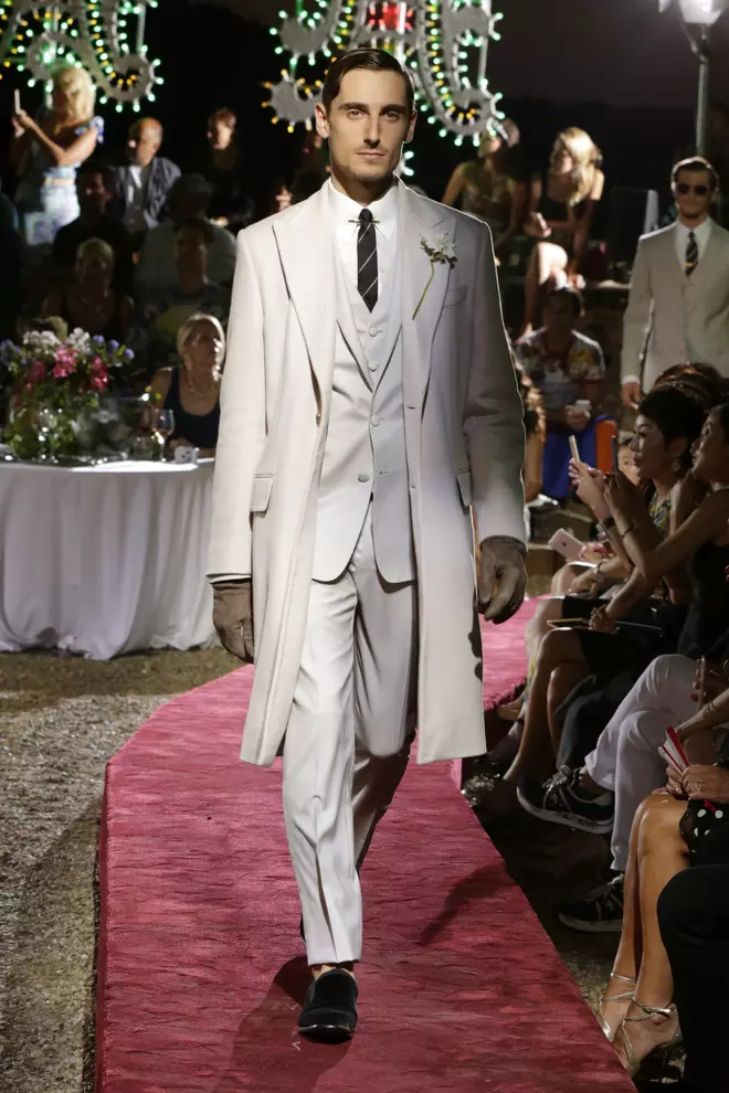 dolce-na-gabbana-alta-sartoria-ọdịda-oyi-2015-039-2