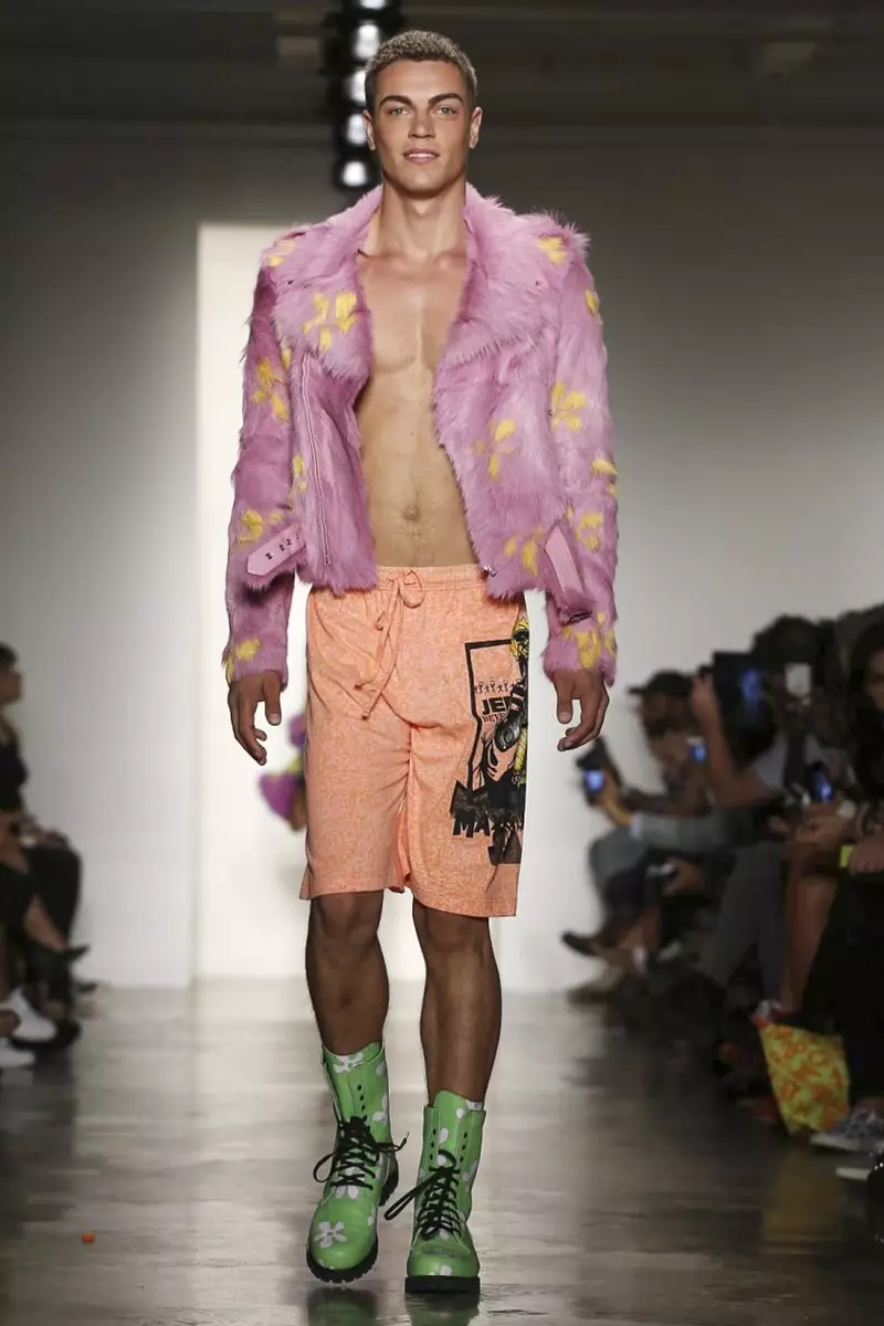 Jeremy Scott, İlkbahar Yaz 2015 Koleksiyonu New York'ta Giyime Hazır