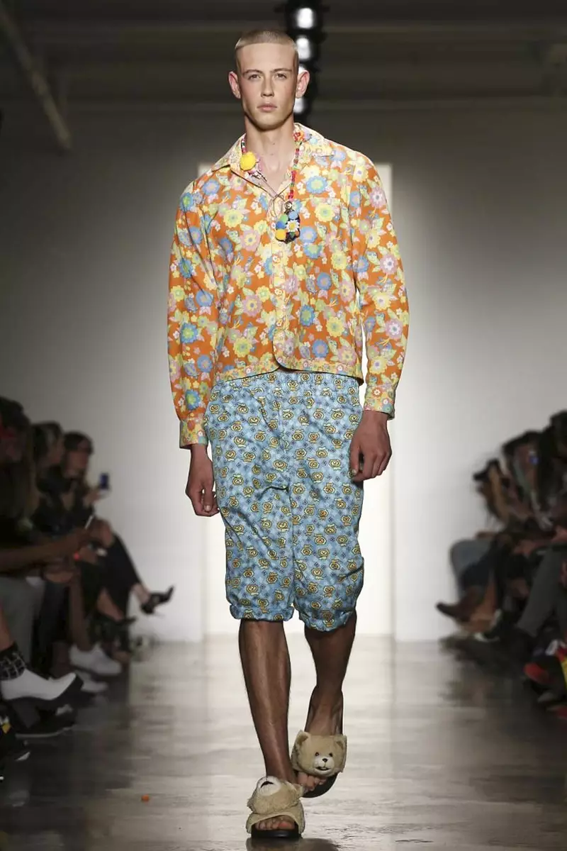 Jeremy Scott, Wokonzeka Kuvala Zotolera za Spring Summer 2015 ku New York