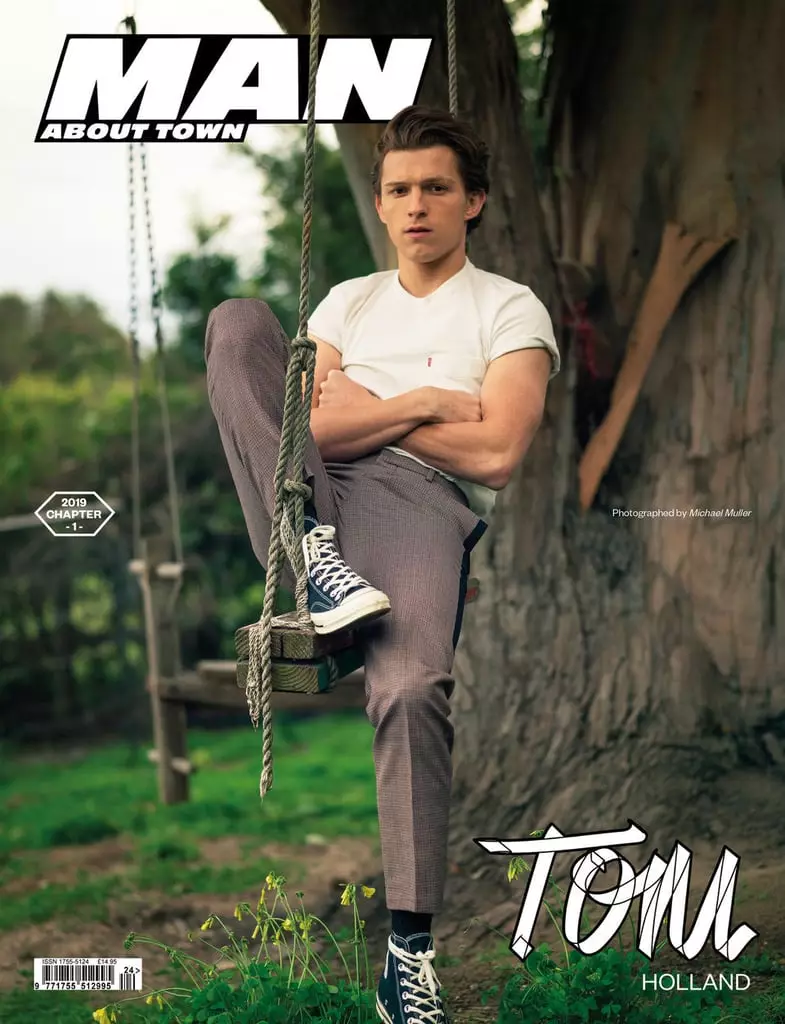 Ilay mpilalao sarimihetsika Spider Man Tom Holland ho an'ny Man About Town Cover April 2019 23072_1