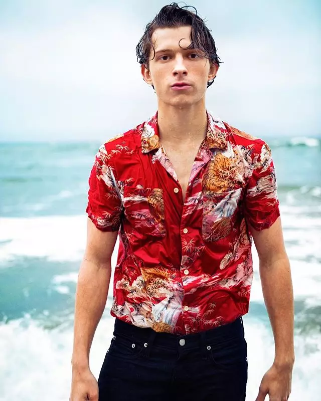 Spider Man Actor nga si Tom Holland para sa Man About Town Cover Abril 2019 23072_7