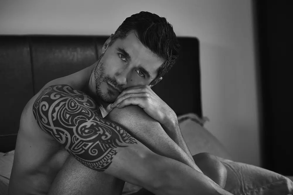 Renkontu Rastinon - Ekskluziva Intervjuo por Fashionably Male de JPhotography