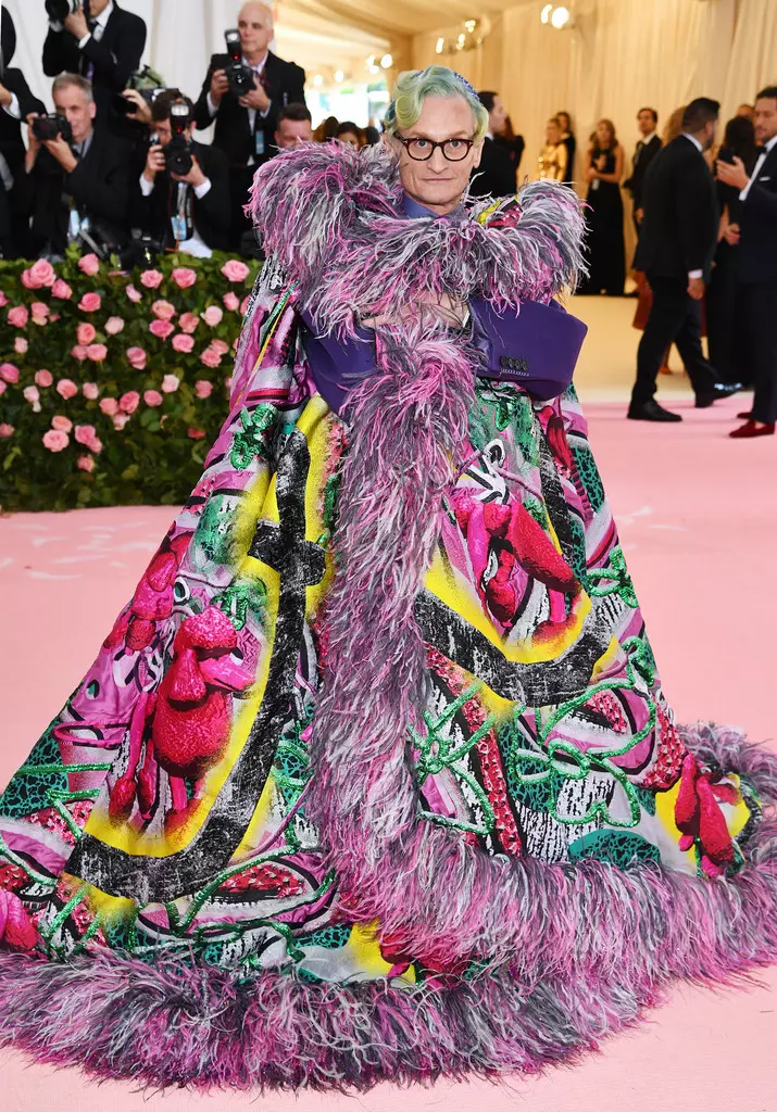 Homes al campament de celebració de la Met Gala 2019: notes sobre la moda 23276_12