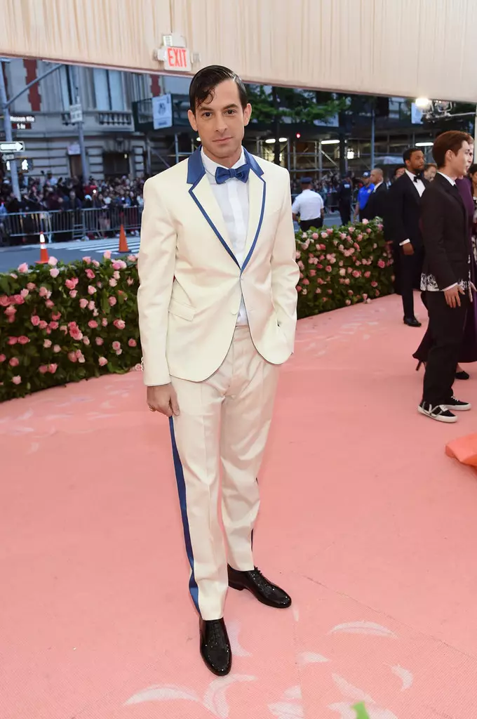 Homes al campament de celebració de la Met Gala 2019: notes sobre la moda 23276_21