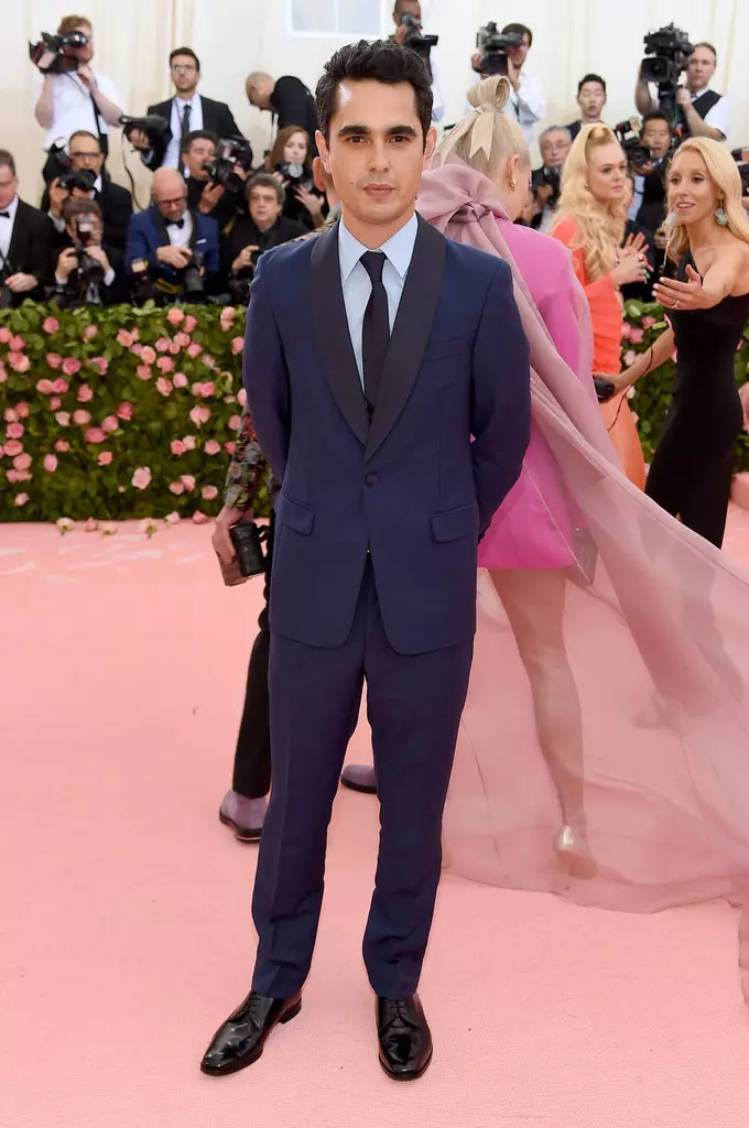 მამაკაცები 2019 წლის Met Gala-ს სადღესასწაულო ბანაკში: შენიშვნები მოდის შესახებ 23276_22