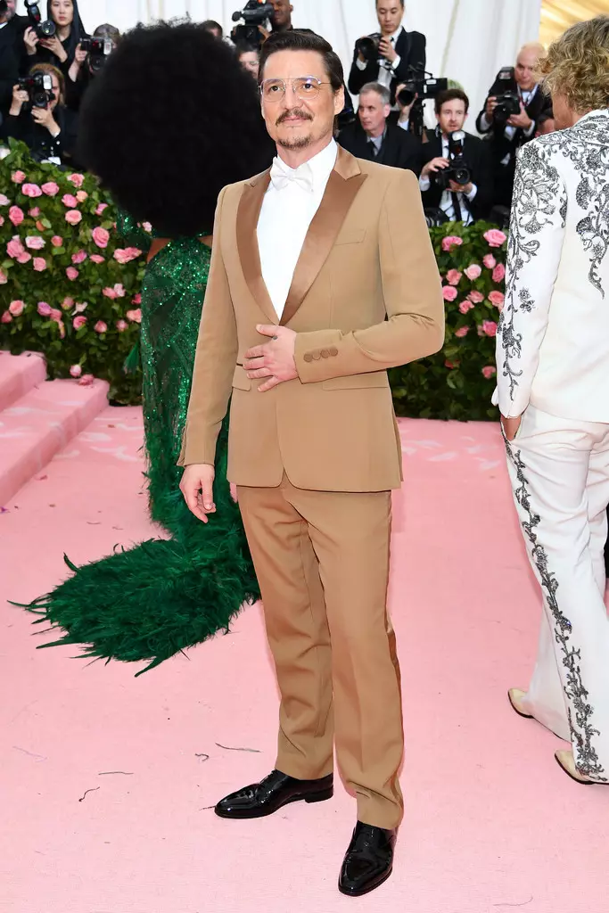 Мардон дар лагери ҷашни Met Gala 2019: Қайдҳо дар бораи мӯд 23276_25