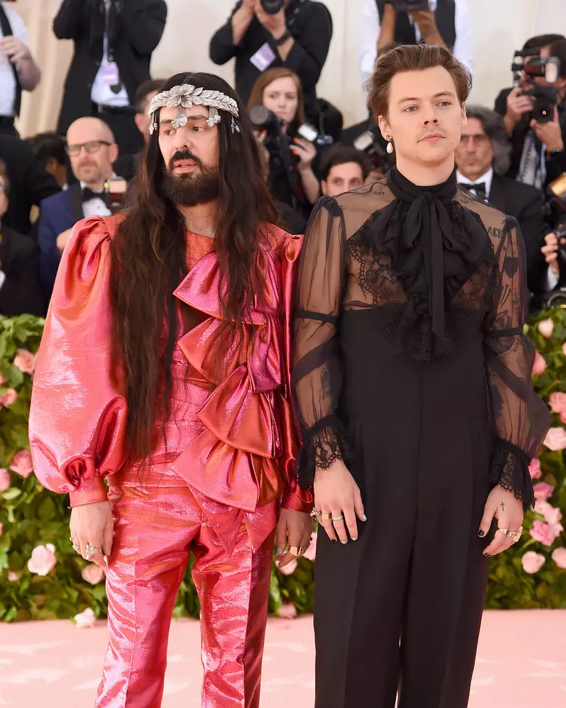 Mannen op 2019 Met Gala Celebrating Camp: Notysjes oer moade 23276_38