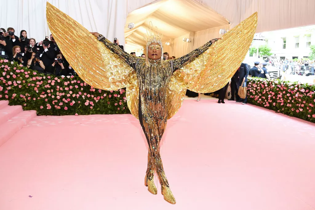 Mænd ved 2019 Met Gala Celebrating Camp: Noter om mode 23276_41