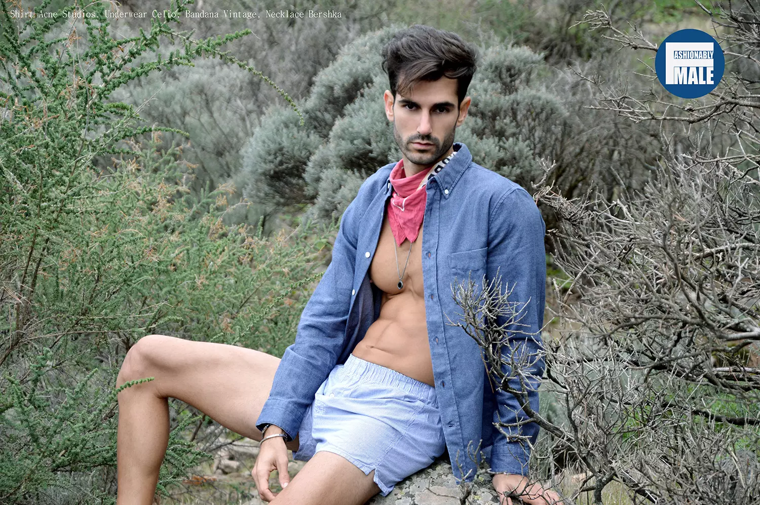 Jose Rodriguez, Laurent Mac tarafından Fashionably Male için