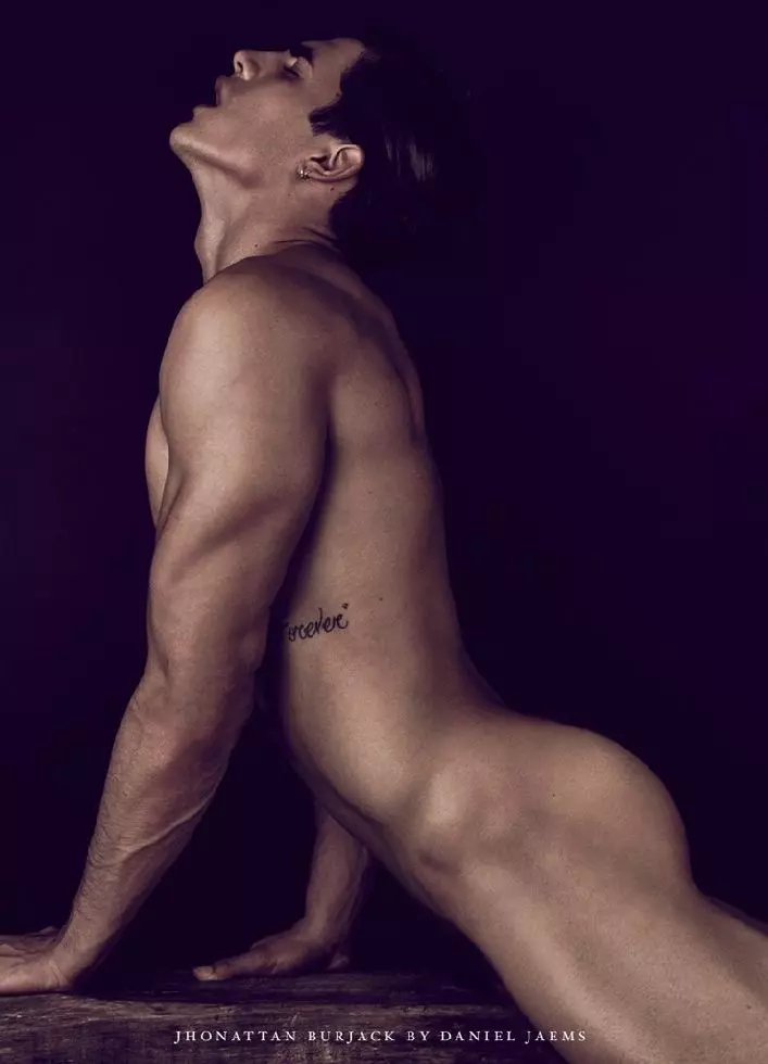 jhonattan-burjack-nsfw-eftir-daniel-jaems1