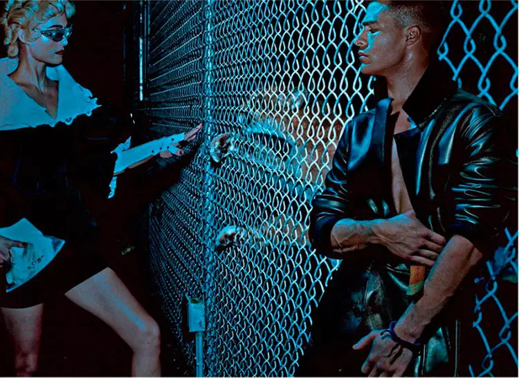 L-attur Colton Haynes ritratt minn Steven Klein u stil ta' Nicola Formichetti, għall-aħħar ħarġa tar-rivista VMan.