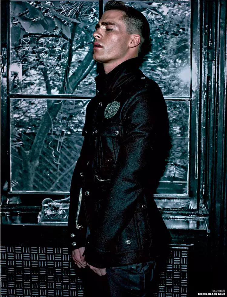 Dan wasan kwaikwayo Colton Haynes ne ya dauki hoton Steven Klein kuma Nicola Formichetti ya tsara shi, don sabuwar fitowar ta VMan.