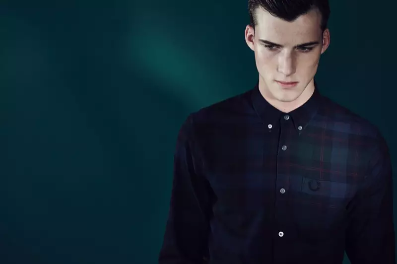 800x532xfred-perry-laurier-krans-blank-canvas-tartan-collectie-johnny-george-0002.jpg.pagespeed.ic.w0v4aZbwVm