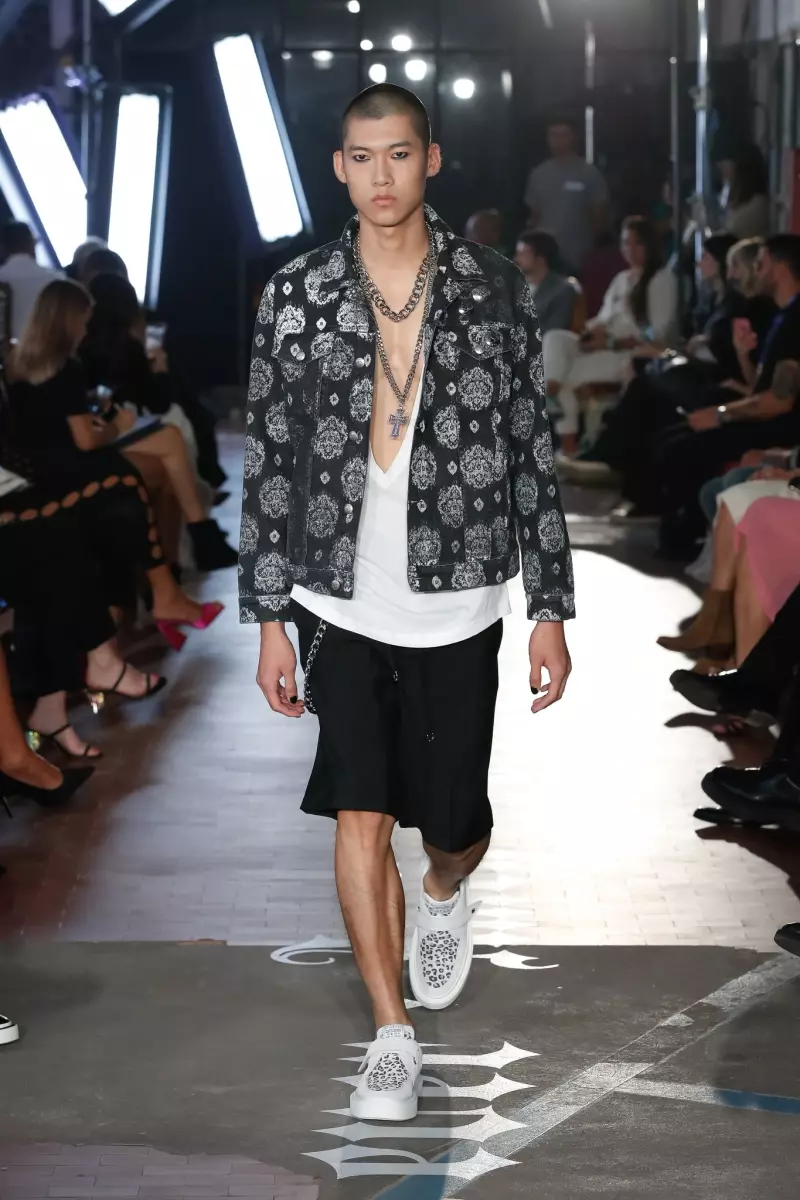 John Richmond Ready to Wear Spring 2022 Milan 23_10