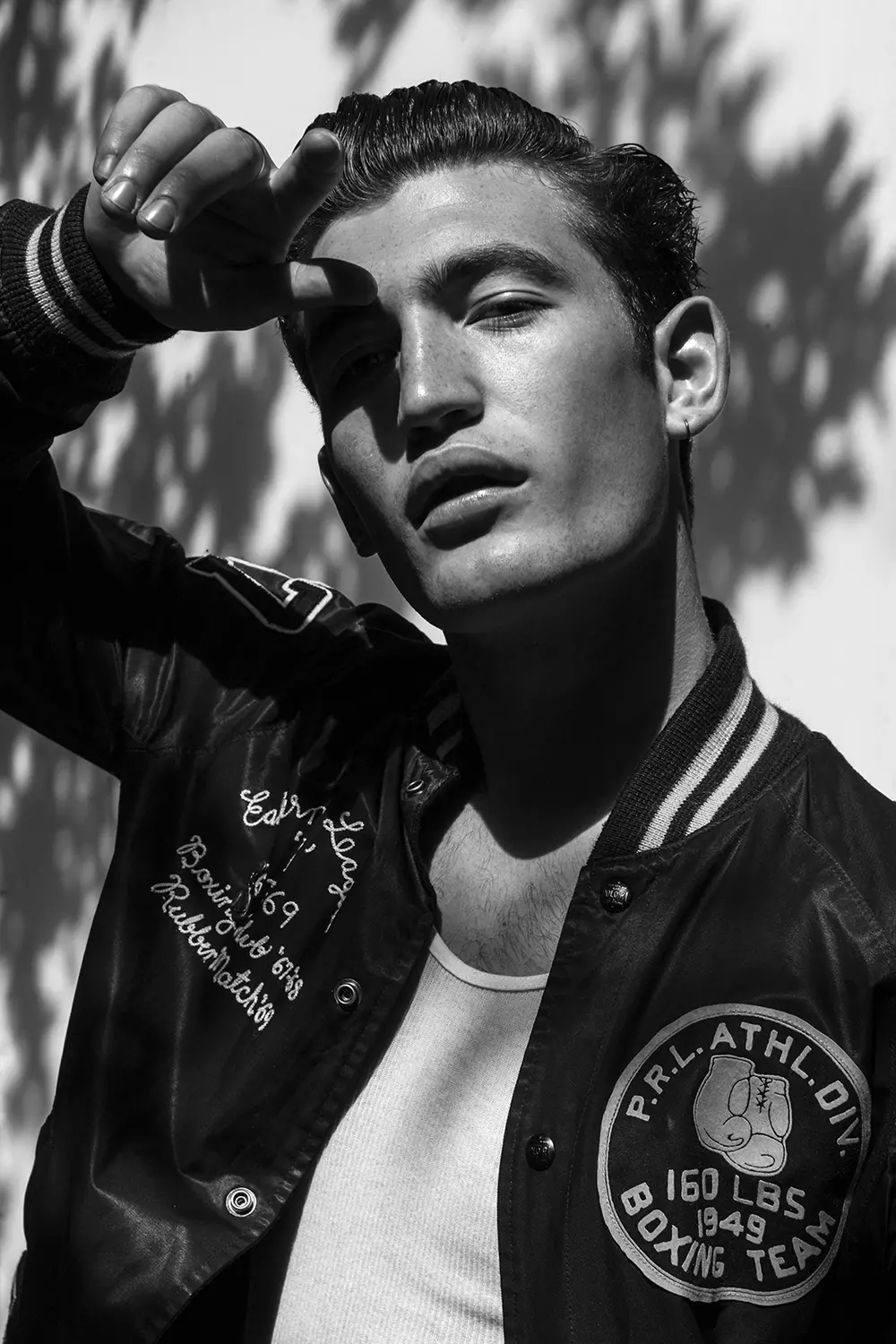 Boys of Summer nga gi-shot ni Gregory Prescott, silang tanan lalaki nga mga modelo gikan sa Q Model Management sa New York City. Ang mga modelo mao sila si Dylan Hartigan gikan sa England, Eugon McNeil gikan sa Cape town, South Africa, Jannick Scharmwebber gikan sa Germany, Matthew McGue ug Cameron Keesling parehong gikan sa U.S.