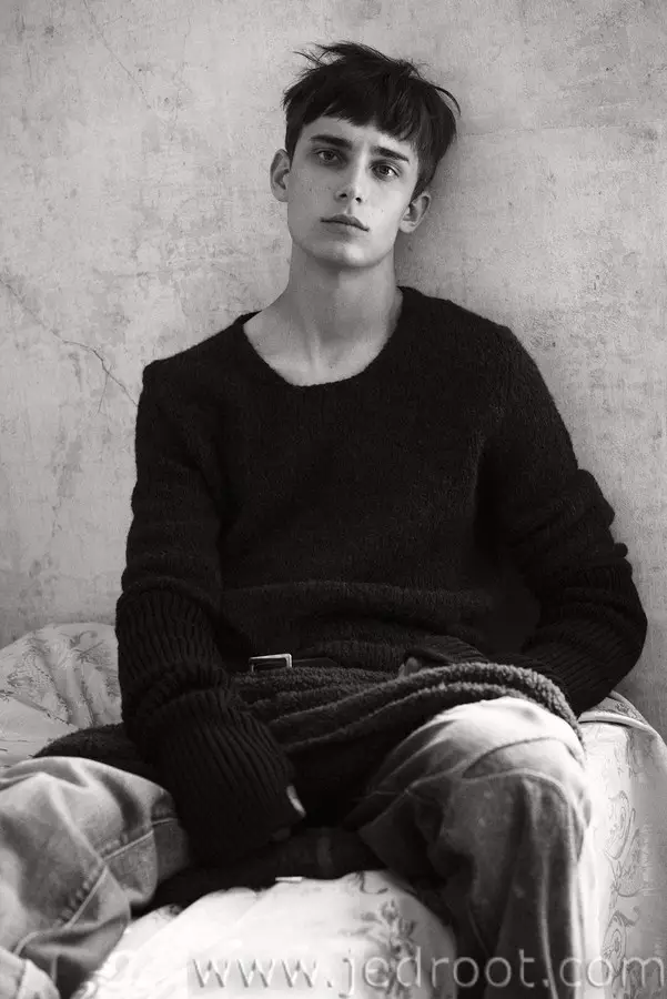 VMan #32 F/W 14.15 Тэхн.: Дэвід Армстранг Стыль: Джэй Масакрэт