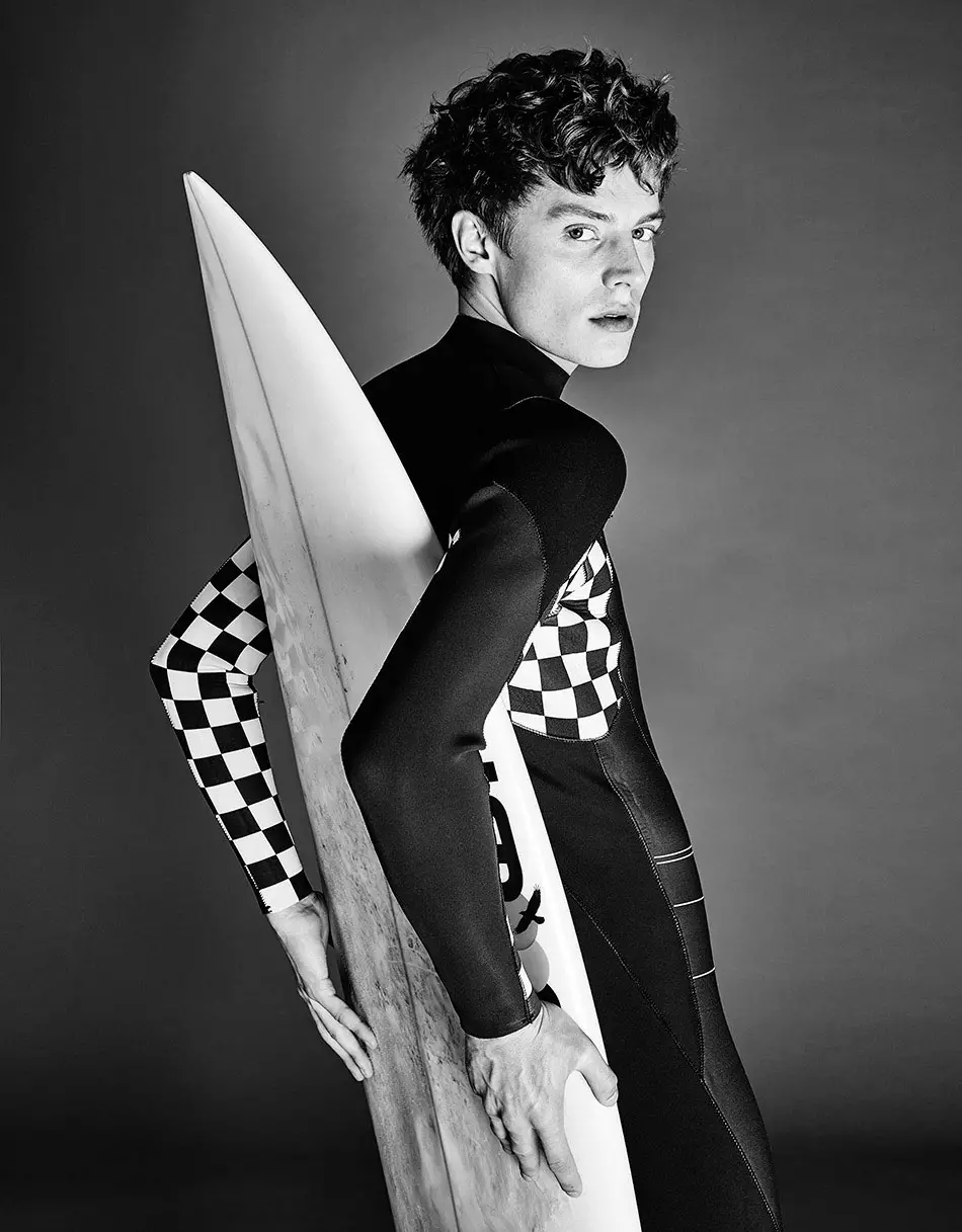 Sportswear International, julho / agosto de 2015 The Alter Skater Ph por David Needleman estilizado por John Tan