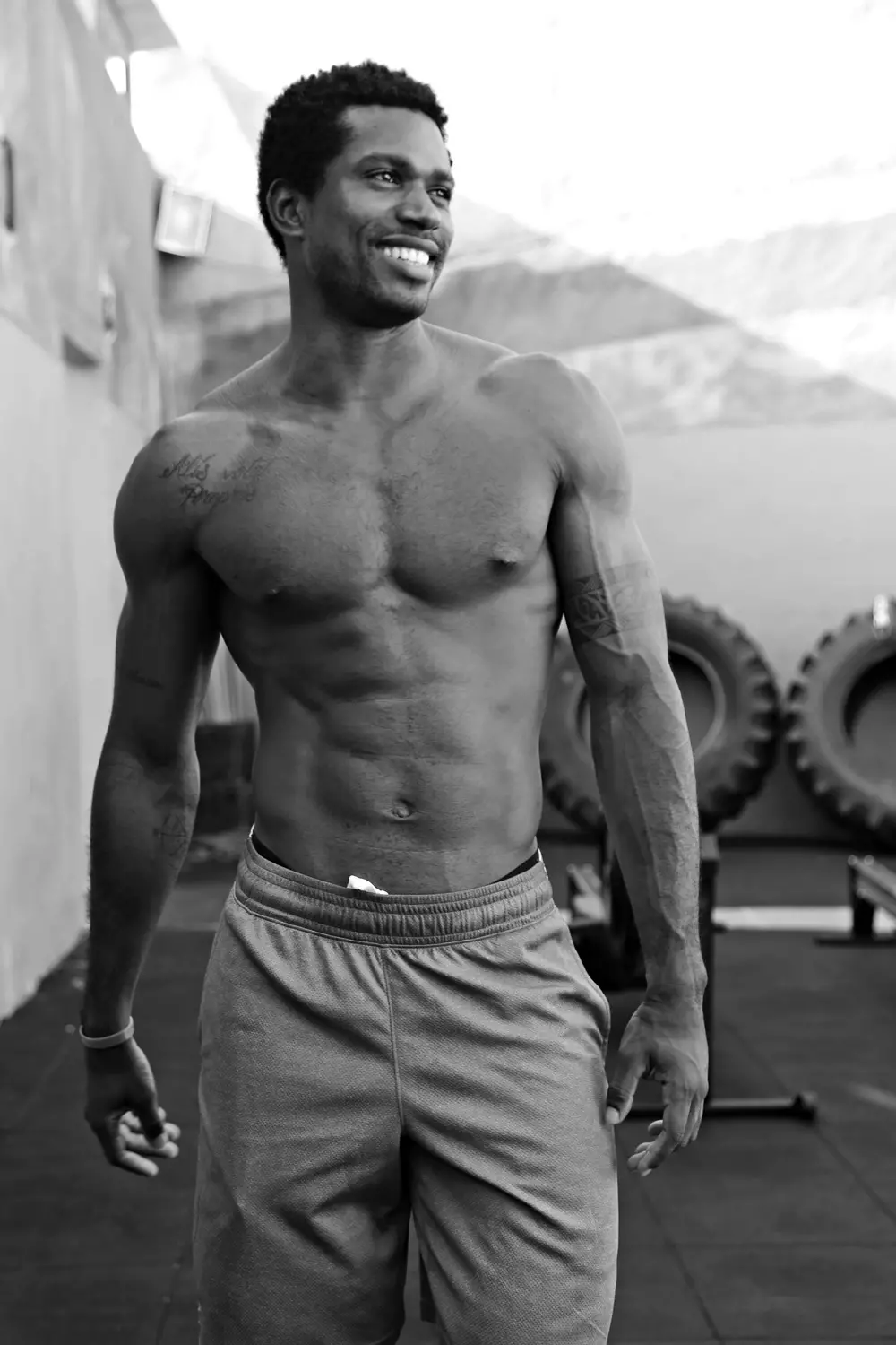 I-CrossFit Posto 9 - i-CFP9 ikhethekile yowesilisa Osemfashinini