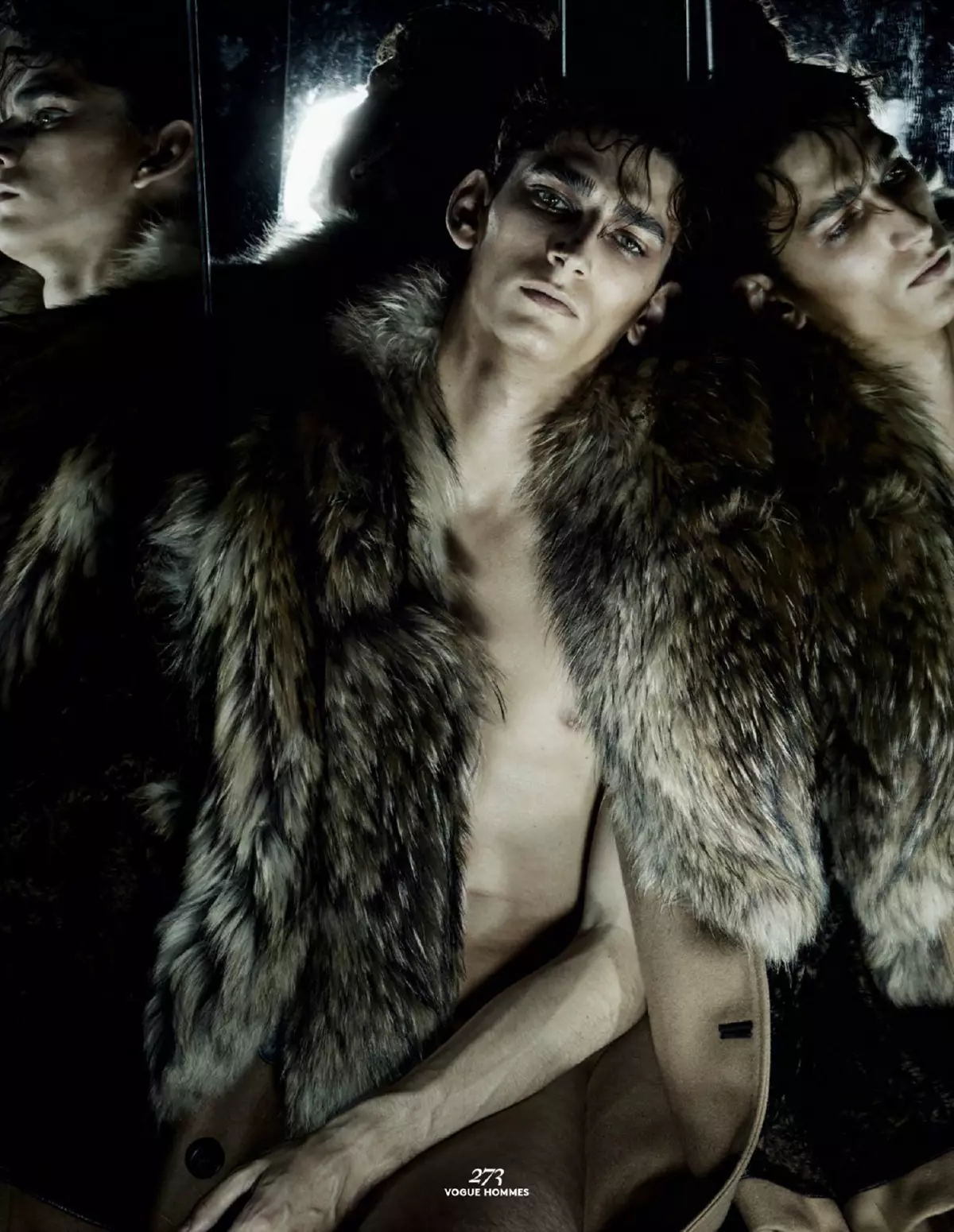 Vogue Hommes International F/W 14.15 RÁNMANNA Ljósmyndari: Sølve Sundsbø Stílisti: Beat Bolligner Hár: Shon Förðun: Marla Belt