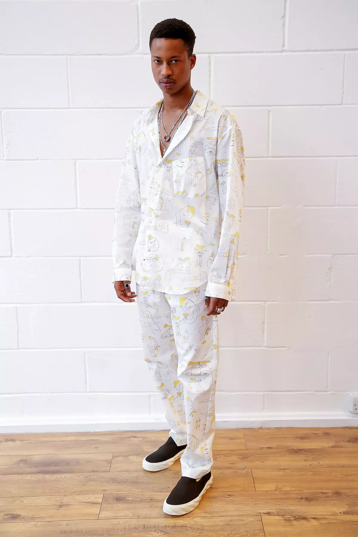 Band of Outsiders Frühjahr/Sommer 2020 London 24823_11