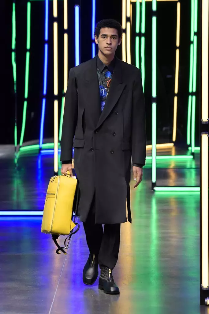 Fendi Menswear ውድቀት 2021 ሚላን 2552_26