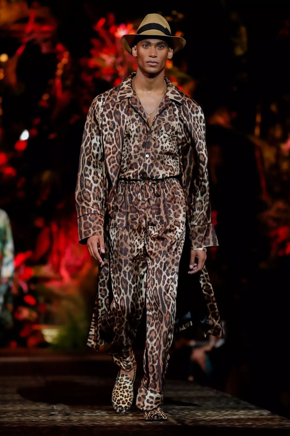 Dolce & Gabbana Xuân / Hè 2020 Milan 25960_91