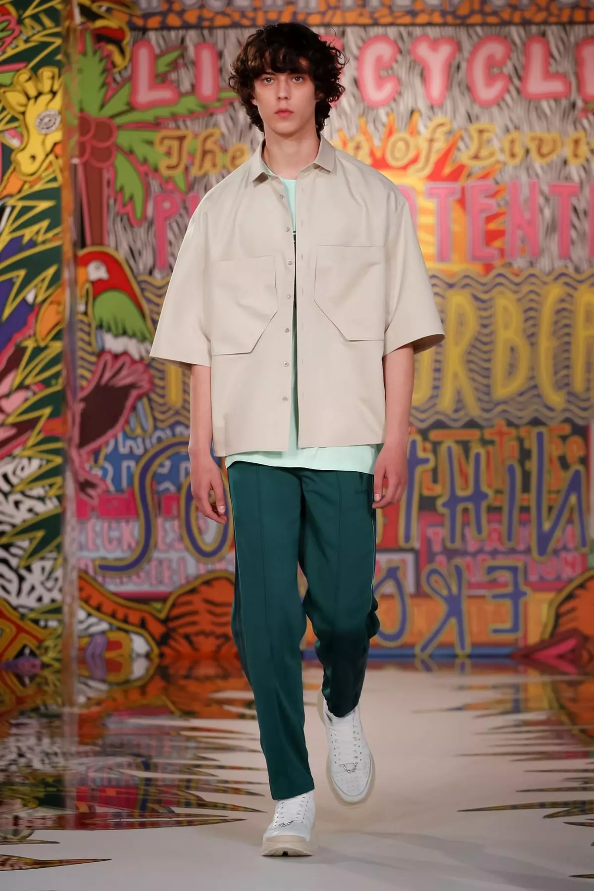 Neil Barrett Wanaume na Wanawake Spring/Summer 2020 Milan 26035_1