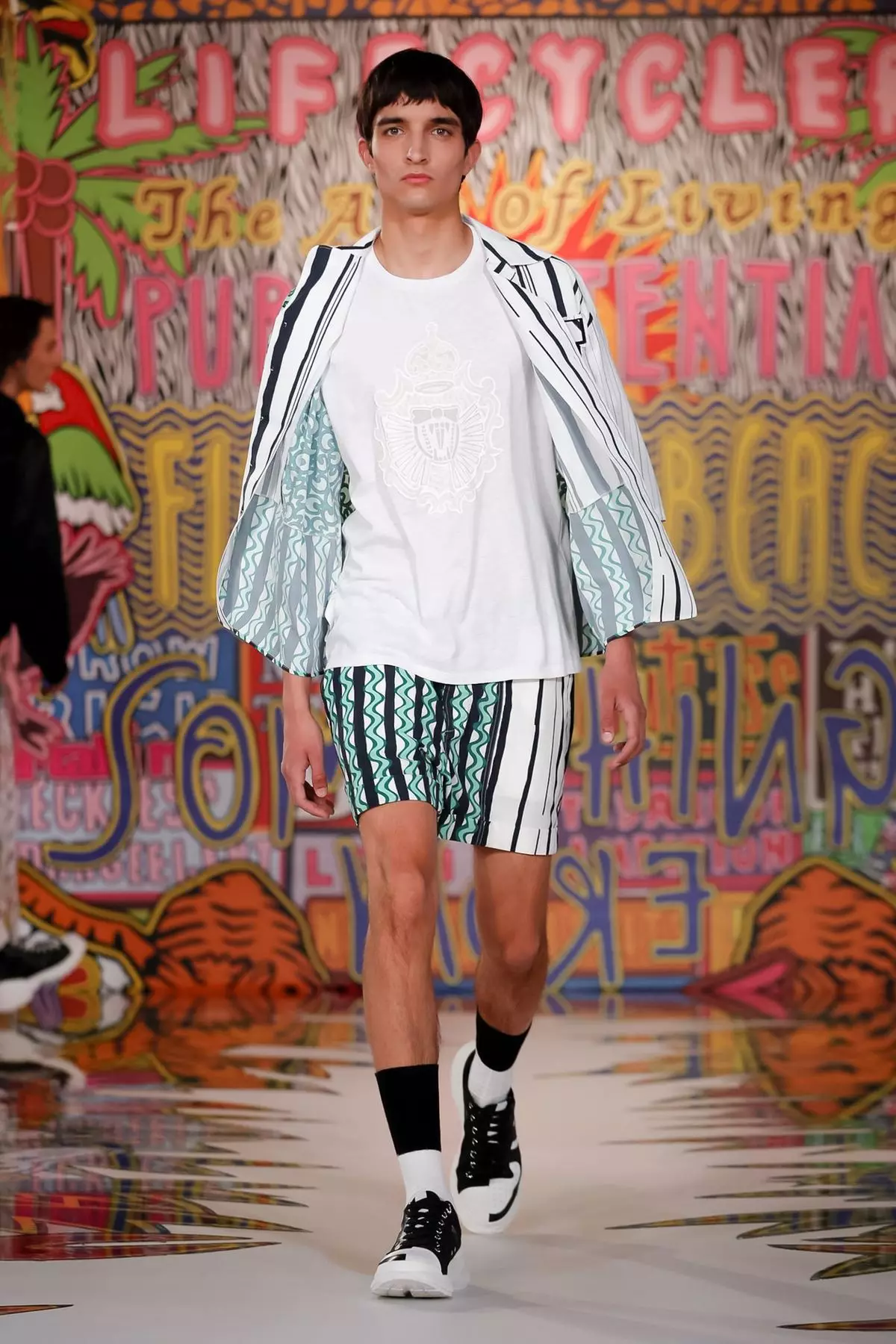 Neil Barrett Wanaume na Wanawake Spring/Summer 2020 Milan 26035_3