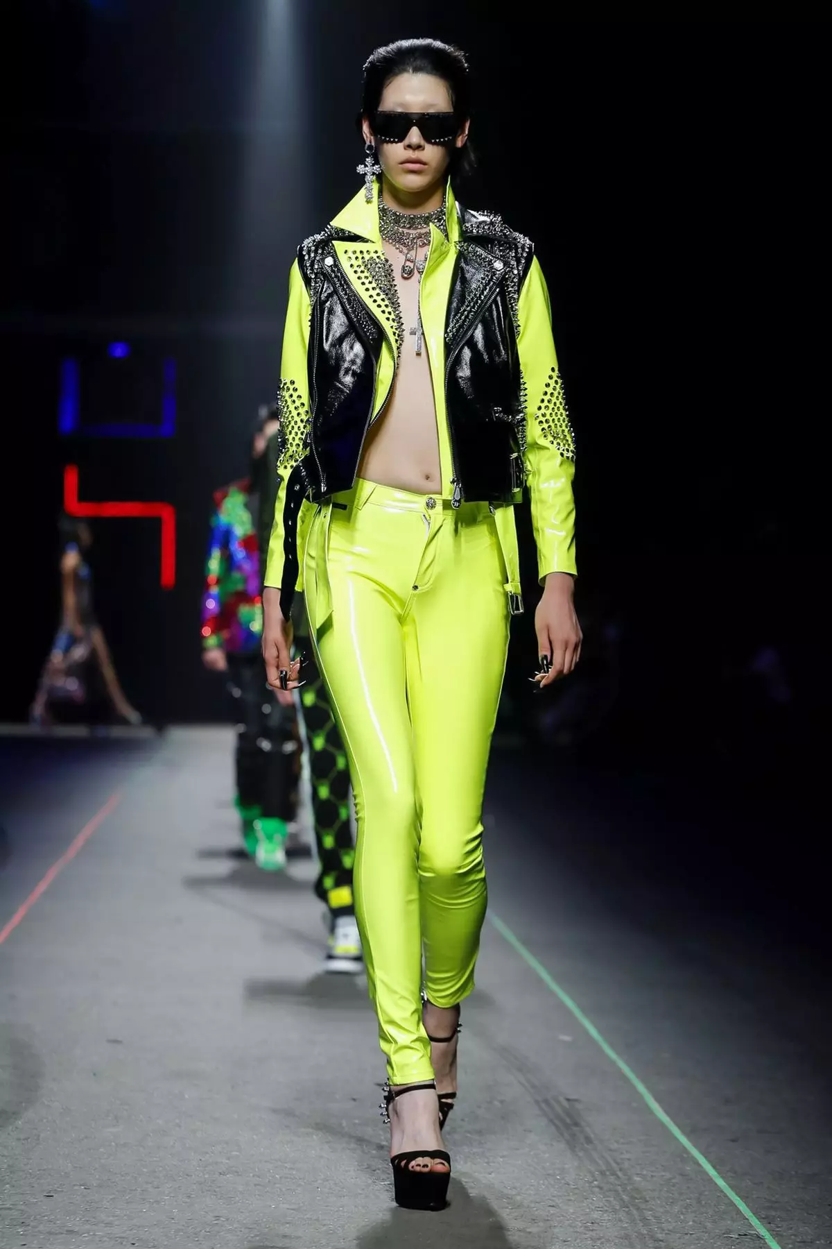 Philipp Plein, mehed ja naised, kevad/suvi 2020 Milano 26130_25