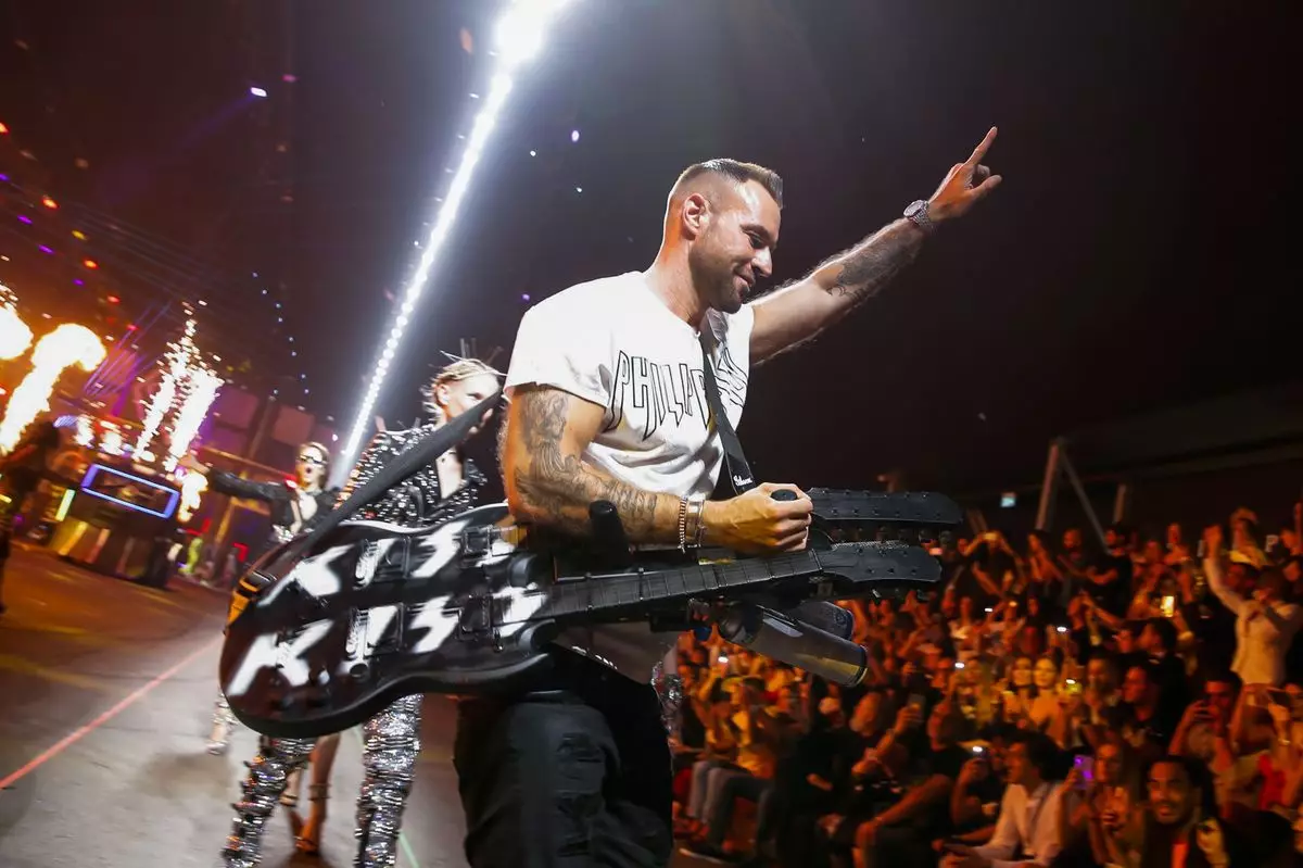 Philipp Plein Erkaklar va ayollar Bahor/yoz 2020 Milan 26130_37