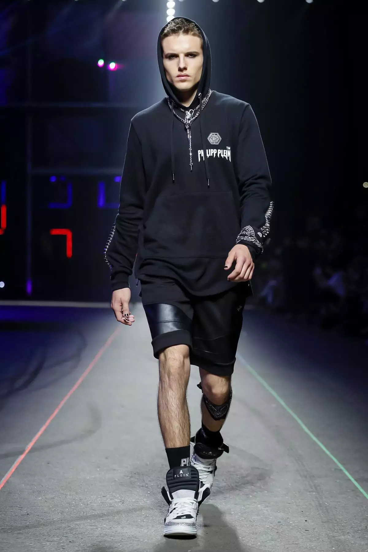 Philipp Plein Hombres y Mujeres Primavera / Verano 2020 Milán 26130_70