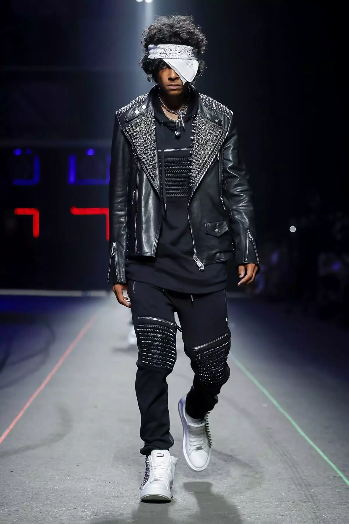 Philipp Plein, mehed ja naised, kevad/suvi 2020 Milano 26130_78