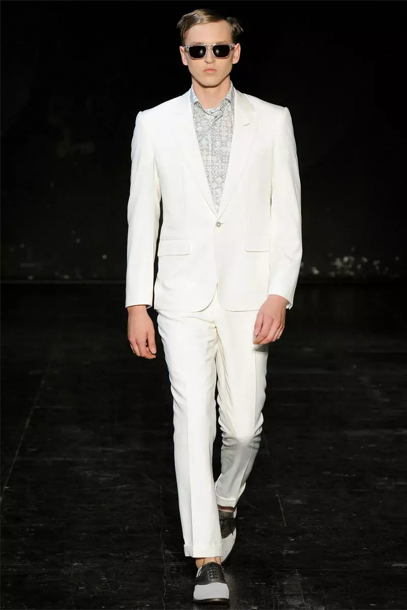 Hardy Amies Spring/Summer 2013 26644_2