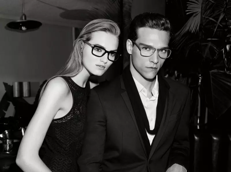 800x599xarmani-exchange-holiday-2013-campaign-0017.jpg.pagespeed.ic.tWQaZtekMw