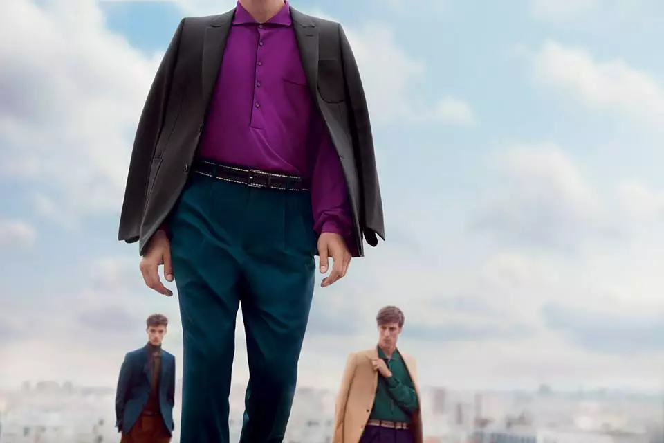 Kampanye iklan Ermenegildo Zegna Couture SS 2015 terus nginterpretasikake dikotomi antarane ARKITEKTUR lan SPACE, sing dadi inspirasi utama ing pameran busana SS15. Ph dening Inez & Vinoodh. Konsep kreatif dening Stefano Pilati