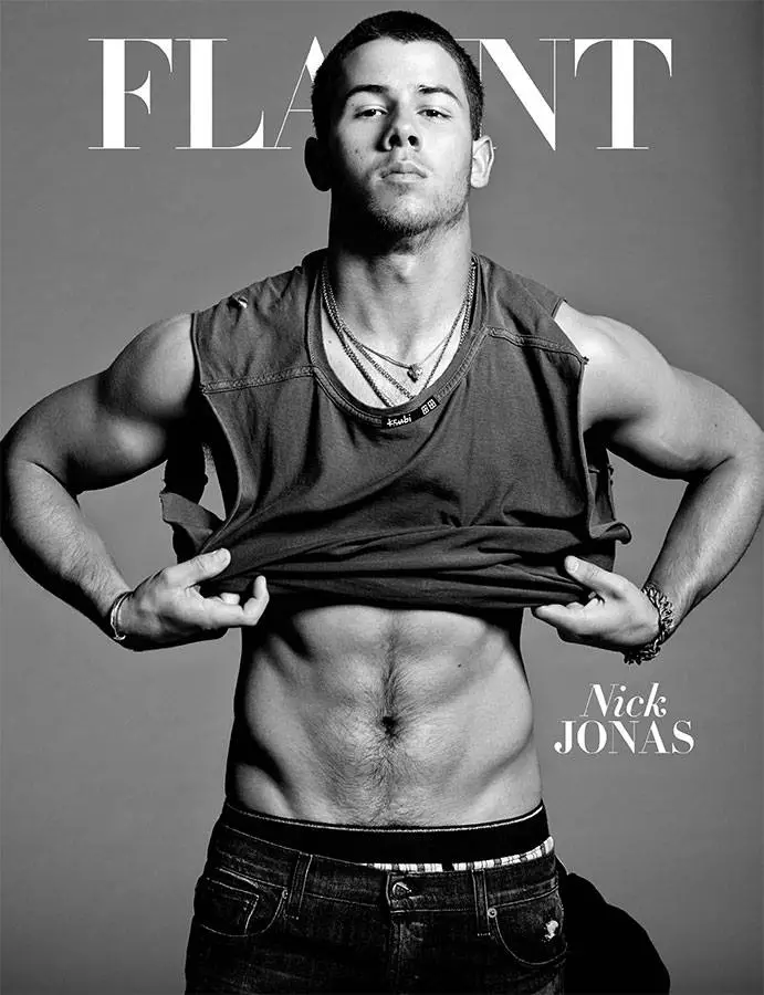 NICK JONAS Kamar Bijimin Shagon Chin | Mujallar FLAUNT