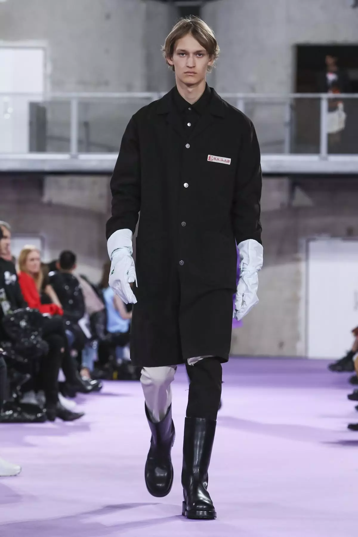 Raf Simons Menswear বসন্ত/গ্রীষ্ম 2020 প্যারিস 27152_11