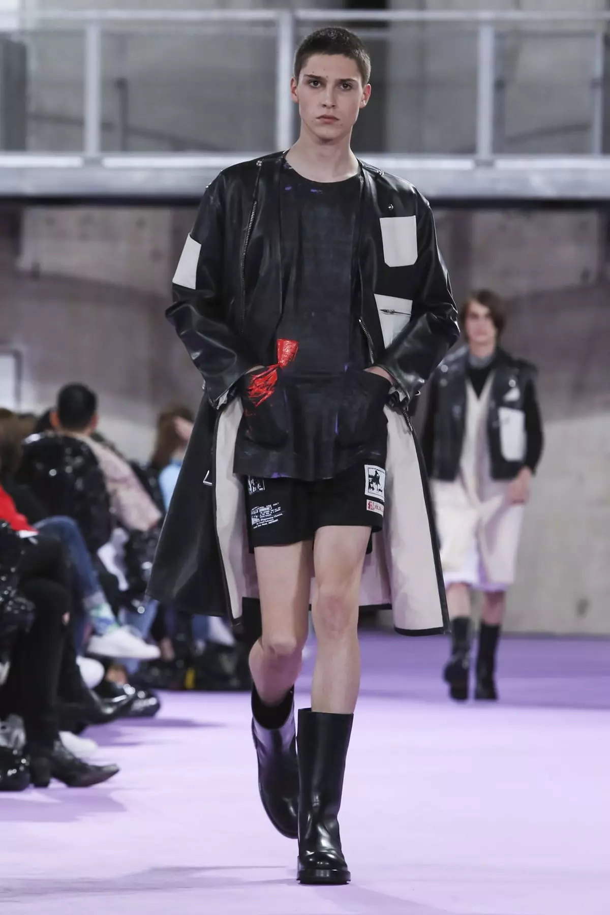 Raf Simons herrafatnaður vor/sumar 2020 París 27152_38