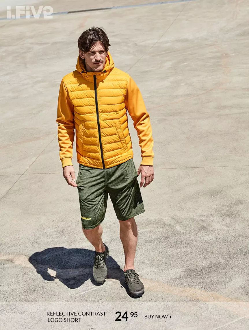 Jarrod Scott สำหรับ Simons ifiv5 outdoor4