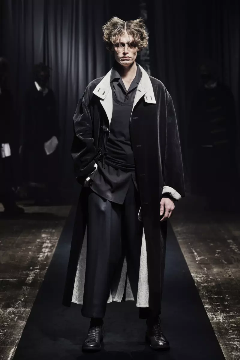 Pánské oblečení Yohji Yamamoto podzim 2021 v Paříži 2720_23