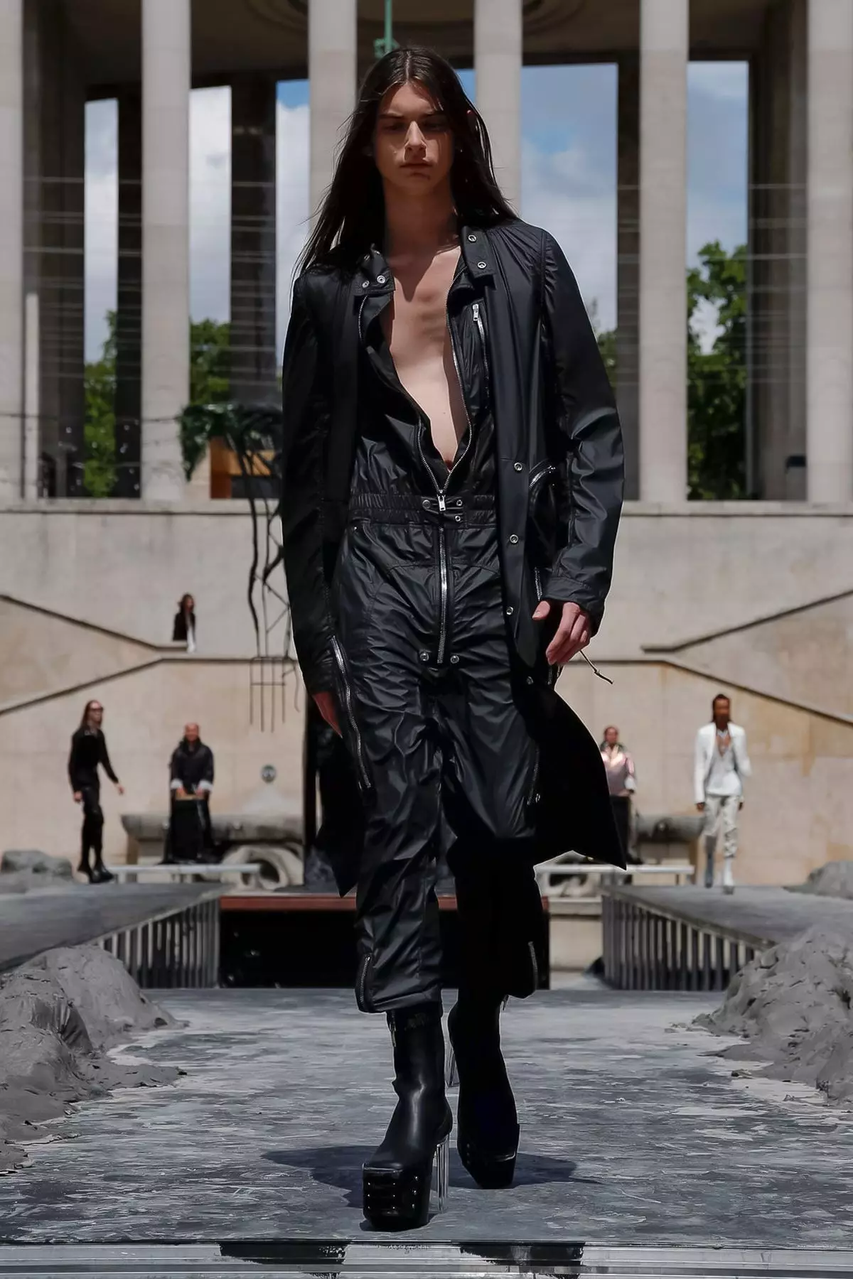 Rick Owens ئەرلەر كىيىملىرى باھار / ياز 2020 پارىژ 27283_5