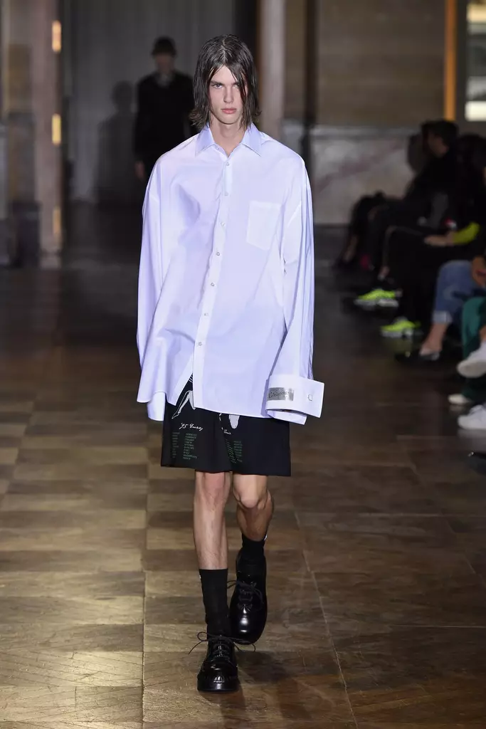 Lohataona RTW 2022 Paris ho an'ny lehilahy Raf Simons 272_15