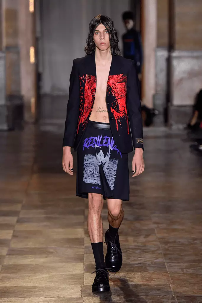 Raf Simons Men's RTW Spring 2022 Paris 272_6