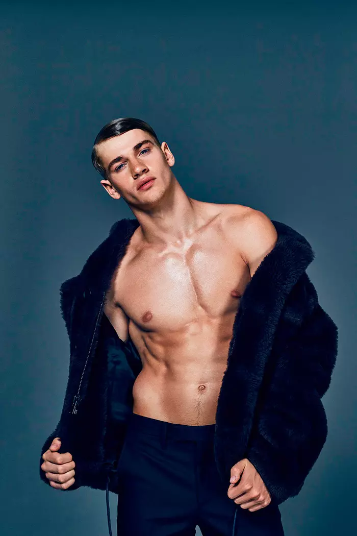 Liam Vandiar și Matty Carrington fotografiați de Mark Cant și l-au stilizat pe Joseph Kocharian cu piese pentru FW15 de la Moschino, Sibling, Givenchy și altele, pentru cel mai recent număr al revistei Attitude.