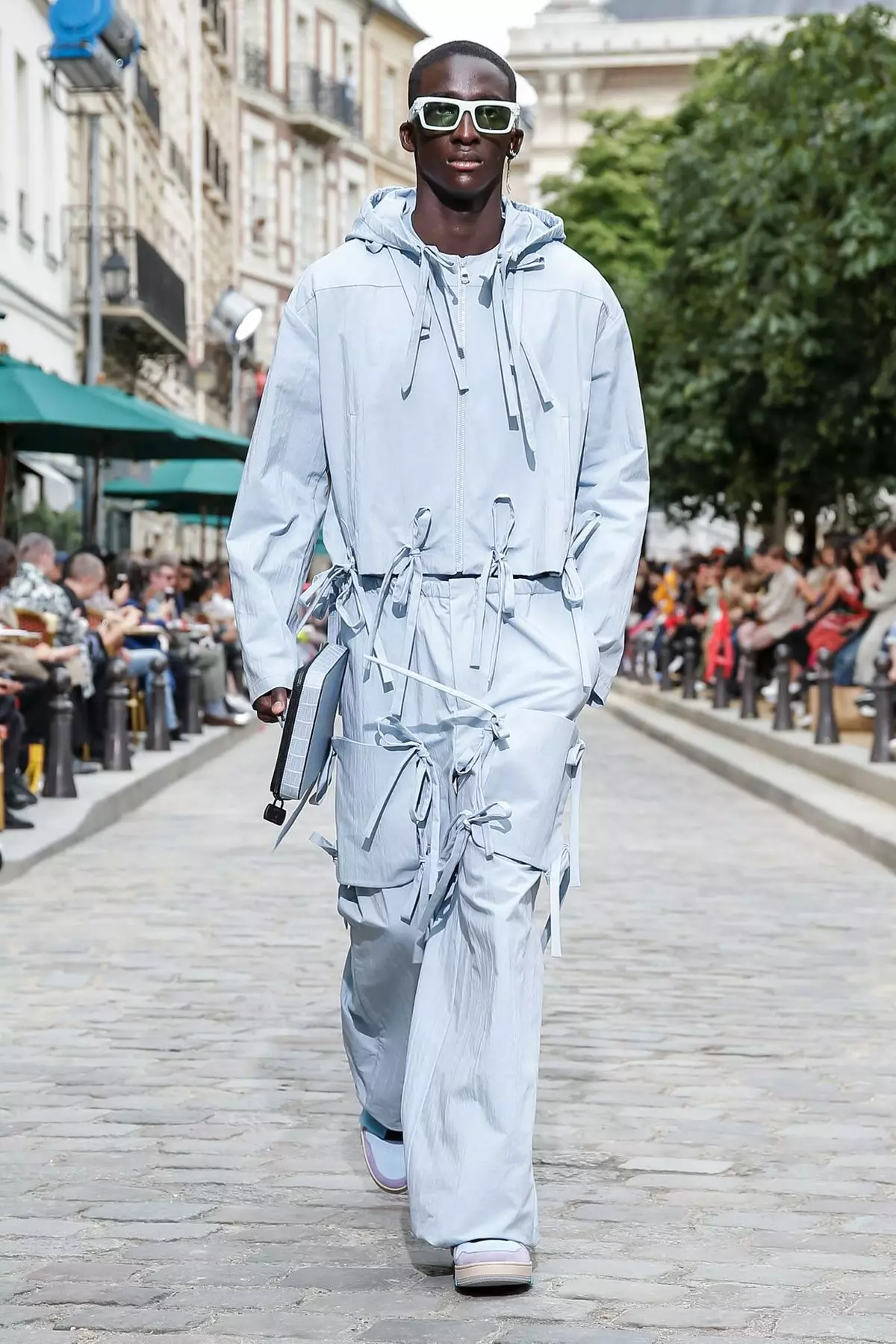 Louis Vuitton Herrkläder vår/sommar 2020 Paris 27337_14