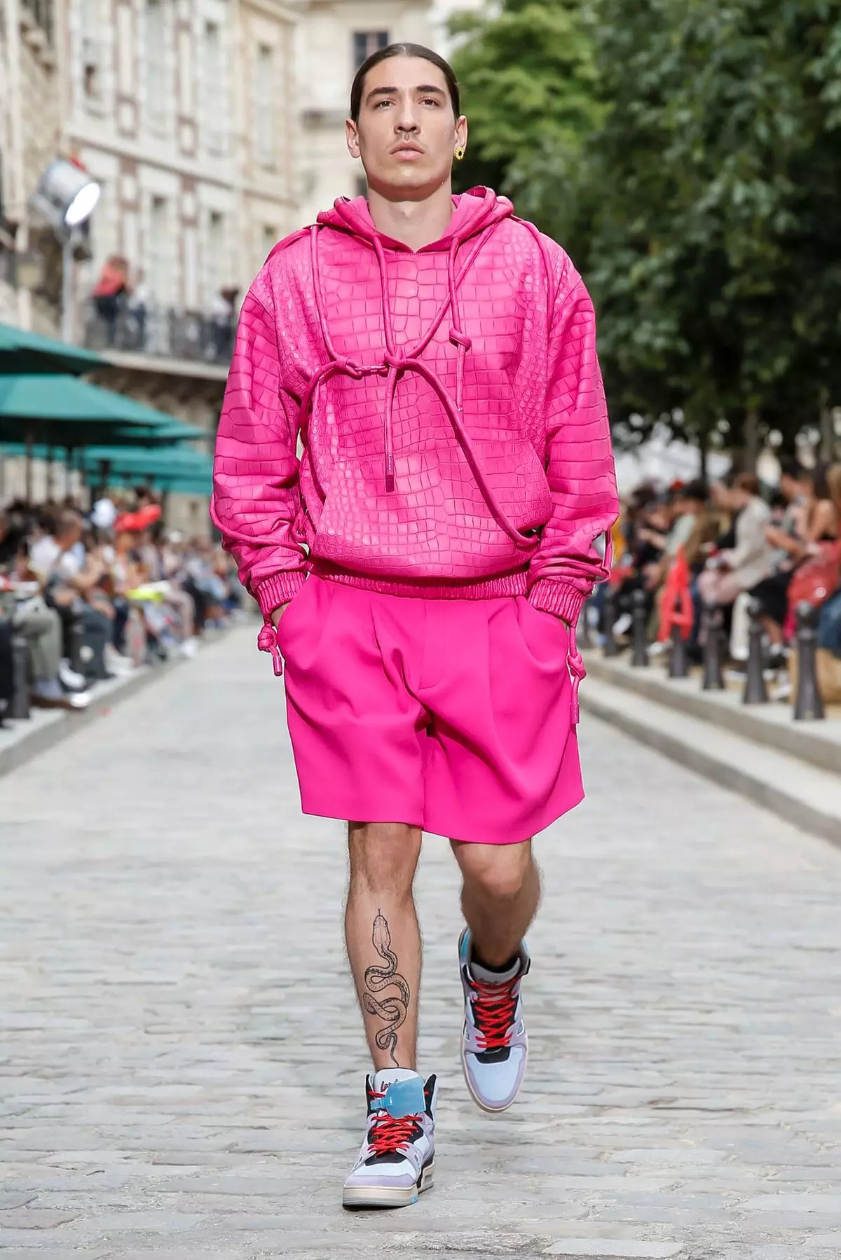 Louis Vuitton Menswear Rebbiegħa/Sajf 2020 Pariġi 27337_23