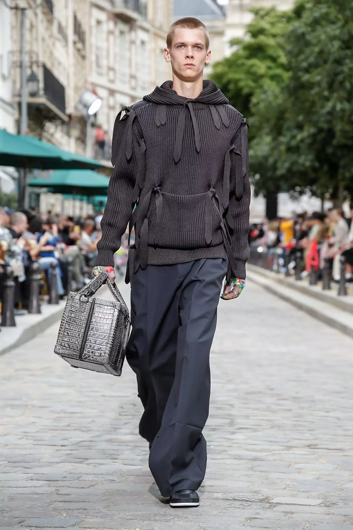 Louis Vuitton uwe nwoke na-eyi mmiri/okpomọkụ 2020 Paris 27337_52